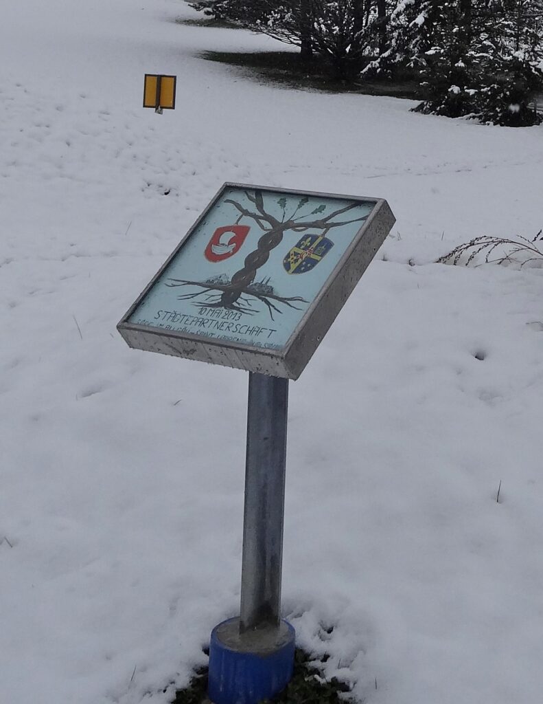 Plaque commémorative pour une municipalité